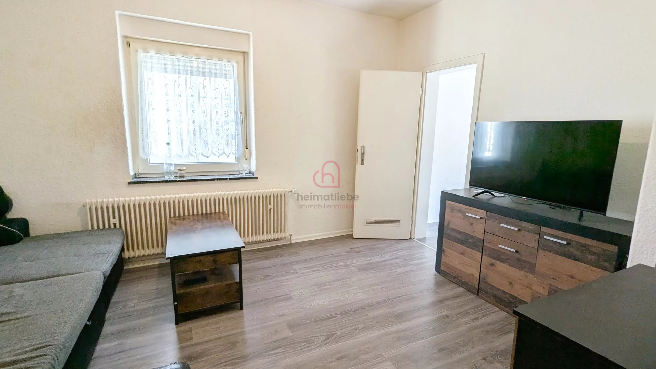 Lenaustr 8 EG rechts Wohnzimmer 1 Bild 4