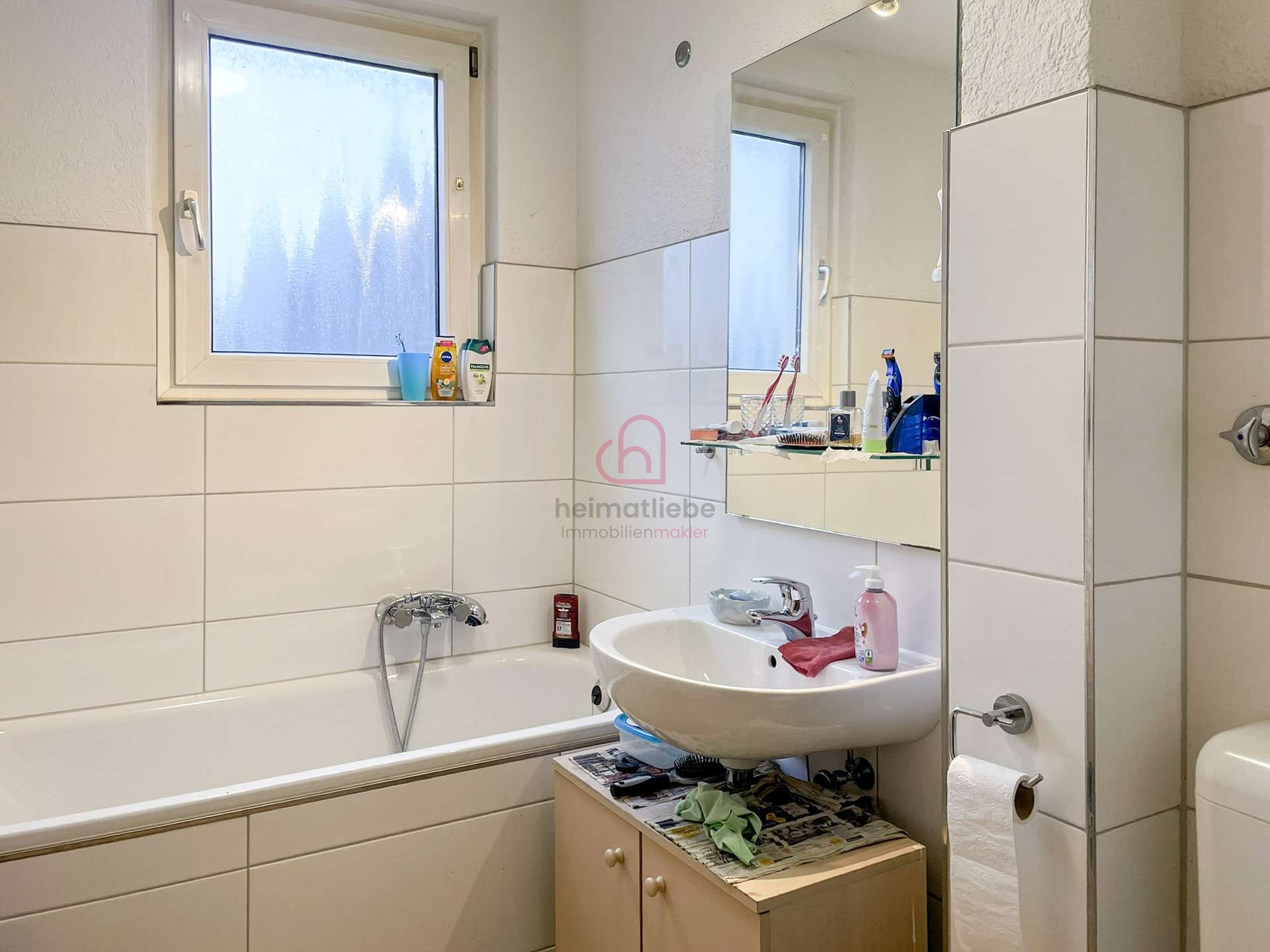 Wannenbad Dachgeschoss rechts