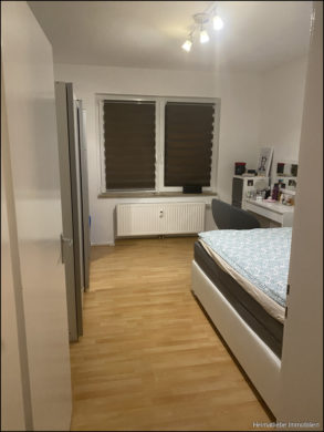 Schöne EG Wohnung (Hochparterre) - Schlafzimmer (Heimatliebe Immobilien)
